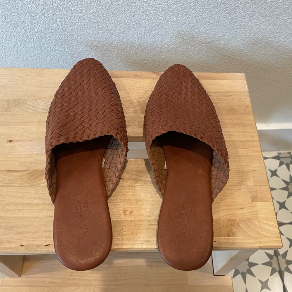 Woven mules